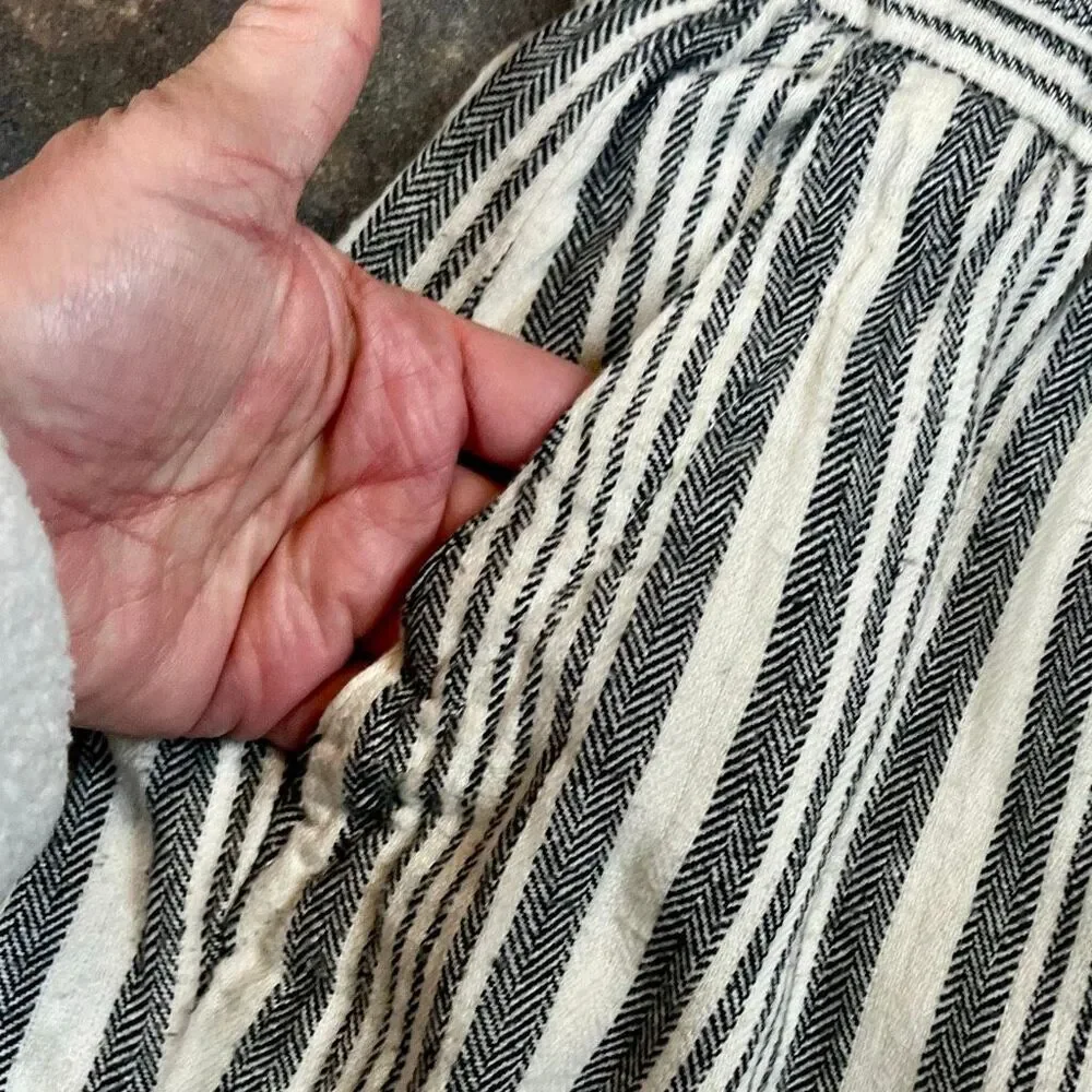 Old Navy High-Waisted Striped Linen-Blend Wide-Leg Pants Small - Picture 3 of 9